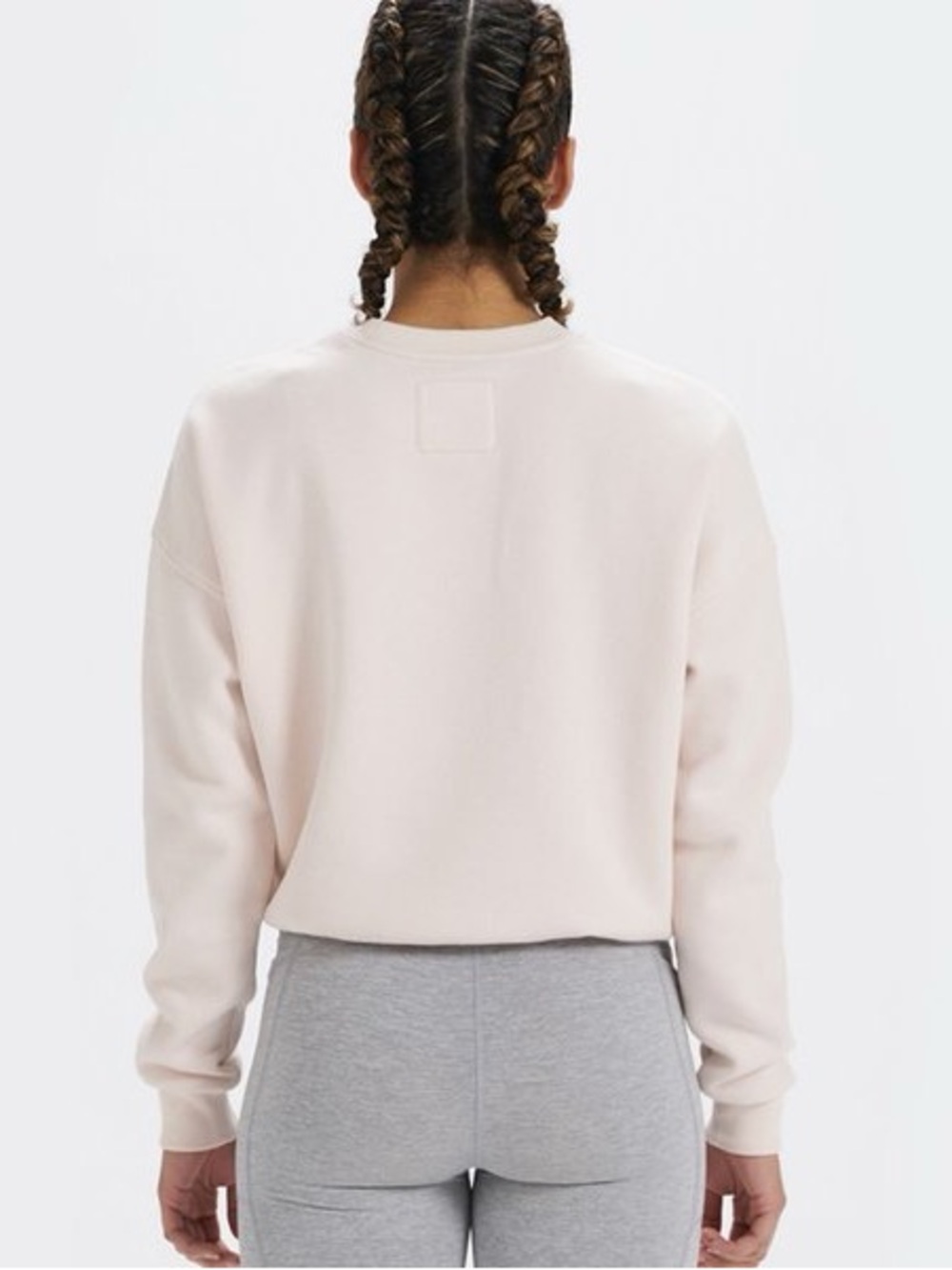 Vuori Restore Crew in beautiful “Bisque” color! Women’s Small. - Picture 2 of 7